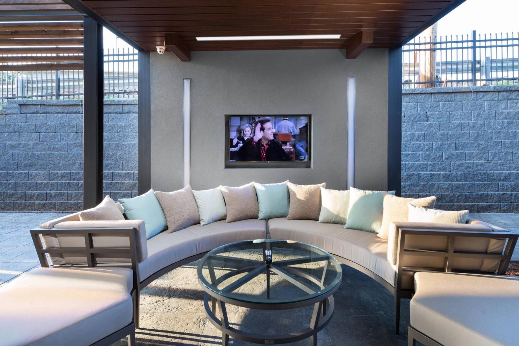 Courtyard By Marriott Russellville Eksteriør billede
