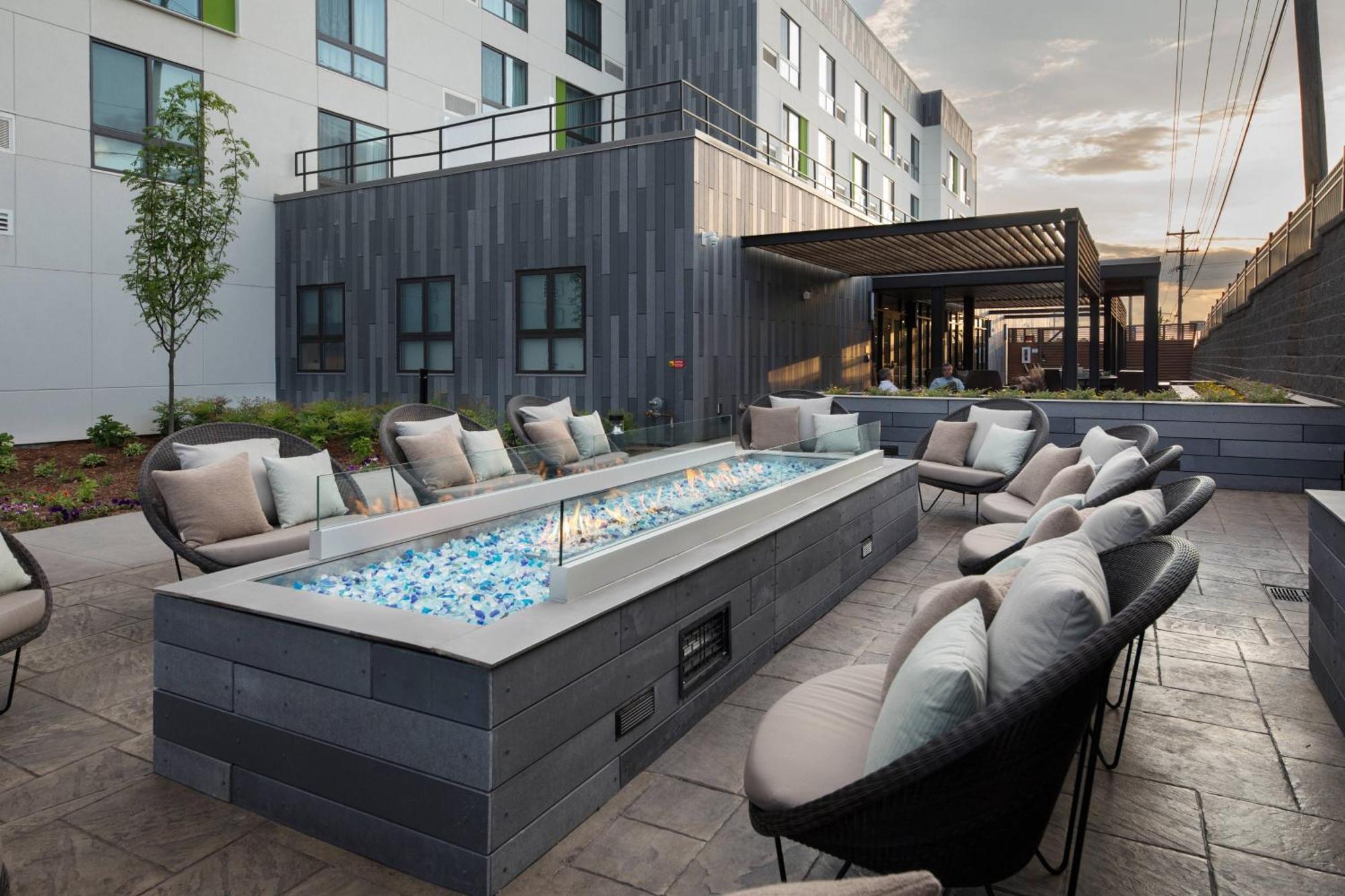 Courtyard By Marriott Russellville Eksteriør billede